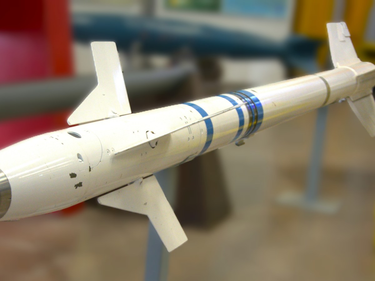 Guiado de MISILES por&nbsp;RADAR